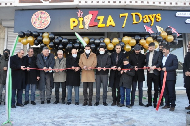Bulanık'ta Pizza 7 Days’ın Açılışı Yapıldı