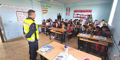 Jandarma Köy Okullarında Trafik Eğitimi Verdi